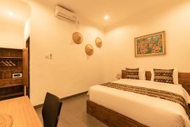 Canggu Guest House adalah pilihan sempurna untuk menginap dengan suasana yang nyaman dan akses mudah ke pantai Canggu. Nikmati pengalaman menginap yang santai dengan fasilitas modern dan layanan ramah di tengah pesona Bali.