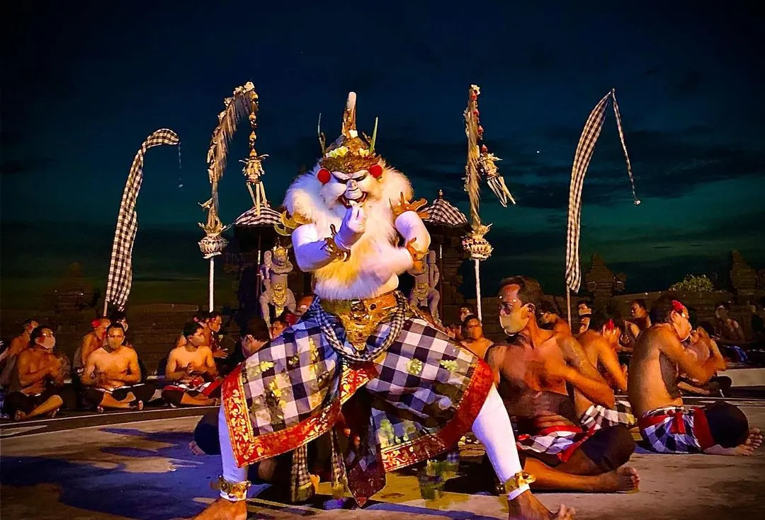 Traditional Kecak dance performance at sunset – an essential cultural highlight in the Bali Guide Best Choice